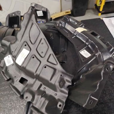 🔴Bóvedas plásticas Toyota Yaris y panderos - 2/2