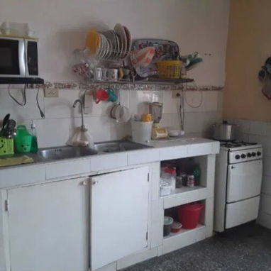 Vendo apartamento con todo dentro en zona zoterrada de la Habana vieja - Img 121870846