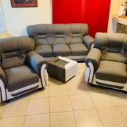 Juegos de muebles y camas tapizadas - Img 58036277