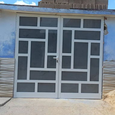 Carpintería en aluminioPuertas #Ventanas #Bajos de meseta #Closet #Balconeras - Img 123784418