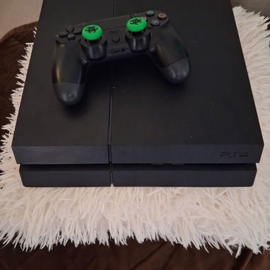PS4 - 2/3