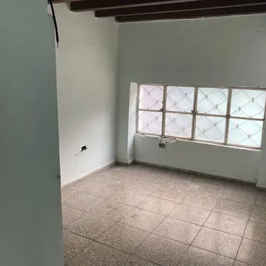 Se vende casa en Centro Habana, precio 10 mil USD. - 7/8