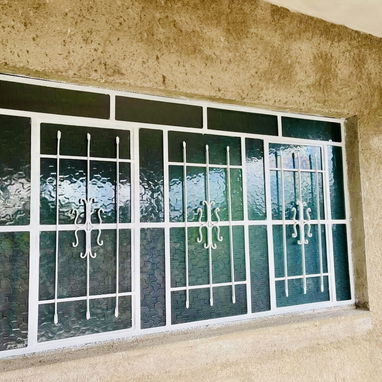 Se le ponen cristal a tus puertas y ventanas - Img 127627630