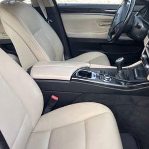 BMW 535i 2011 Transmisión manual de 6 velocidades, turbo de 6 cilindros, sin modificaciones - Img 112178366