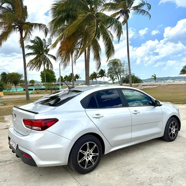 Vendo o negocio Kia rio del 2019 muy bueno - Img 90786413