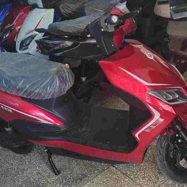 ¡MOTO ELÉCTRICA VEDCA 4202 N3 EN VENTA! En 2200 usd Modelo: Vedca 4202 N3 - Img 122028566