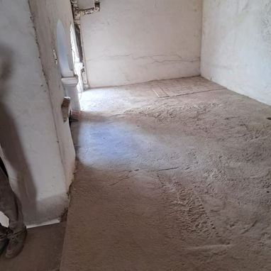ESPACIO EN VENTA Casco Histórico Habana Vieja PARA VIVIENDA O LOCAL - 6/7