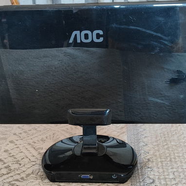 Monitor AOC 21 " de uso con defecto en adaptador - 8/8