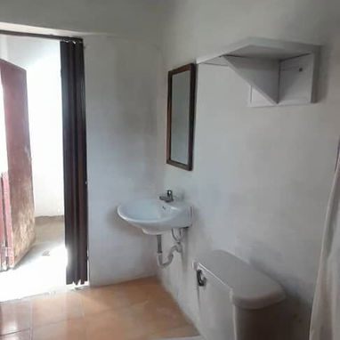 Se vende o se permuta una casa biplanta en marianao - Img 125269823