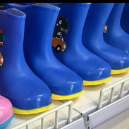 Botas de agua importada para niños - Img 56134141