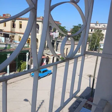 Venta/ en Marianao me ajusto - Img 117830780