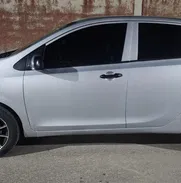 Vendo o negocio Kia picanto del 2022 pintura de fabrica con 47 mil kilómetros - Img 48416919