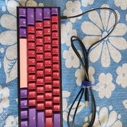 Teclado gamer mecánico rgb ducky one 2 mini - Img 56705371