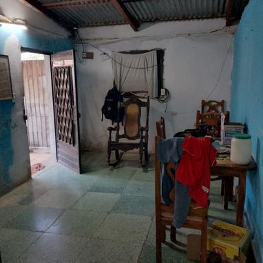 Permuto casa en el reparto panamerica Boyero x casa más pequeña - Img 88749902