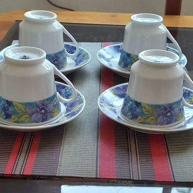 Juego de 4 tazas de café con leche, porcelana. Taza con su plato. - 4/4