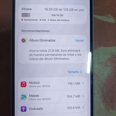 Iphone 14 de uso, bateria al 80% - 5/7