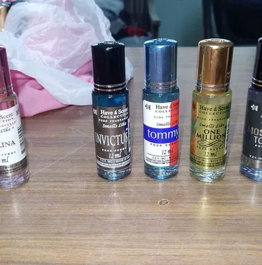Perfumes y pintalabios (lápiz labial) - Img 97384644