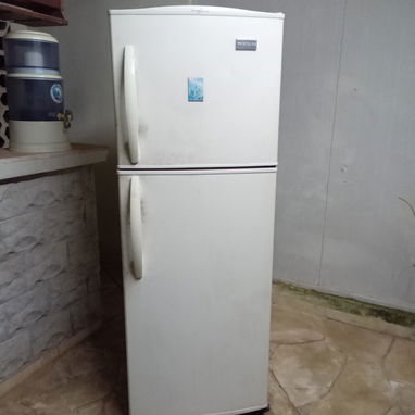 Vendo refrigerador de 2 puertas de uso en buen estado - 2/2