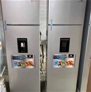 Refrigerador 13.1 pies con dispensador de agua - Img 45977480