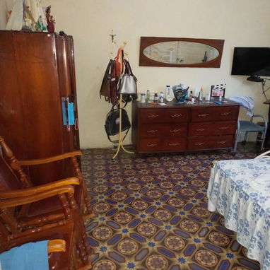 Vendo 2 casas en Playa. Dos casas en la misma propiedad,5 cuartos en total,una sobre la otra(Una con todo adentro) - 6/10