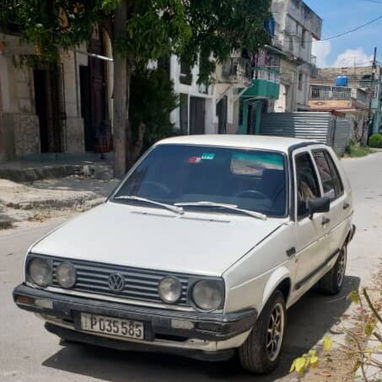 Volkswsgen Golf de gasolina serie 2. - 2/5