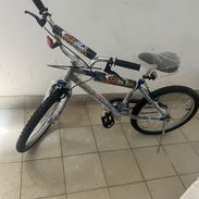 Bicicleta BMX de 20 pulgadas nueva - Img 56585618
