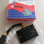 Caja reguladora trifasica japonesa para susuki gb125 ax100 llame al 53897362 - Img 45796436