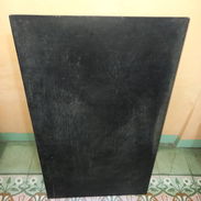 Repisa de madera buena con sus pie de amigo, 95 x 56 cm, incluye repuesto - Img 54782527
