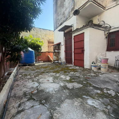 En venta casa con negocio en Diez de Octubre - Img 125605426