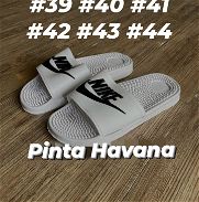 Chancletas Nike originales de pinchitos - Img 45847970