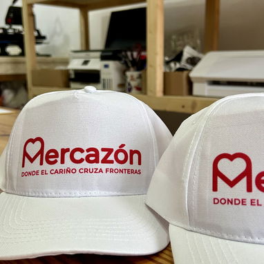 Gorras personalizadas / Gorras negras / Gorras negras completas / Gorras blancas - Img 115197635