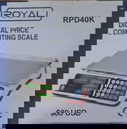 Pesa digital Royal, 40 kg; nueva en su caja; pesa en Lb y Kg, $80 USD‼️ - Img 49068497