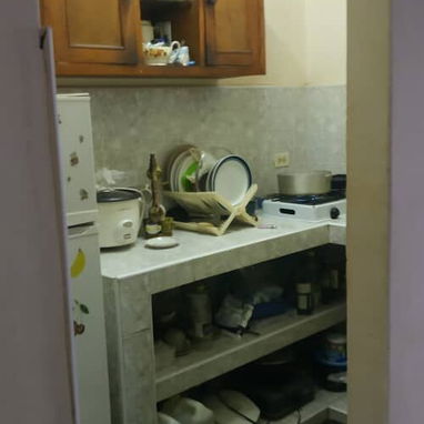 Apartamento semiinterior, de un edificio biplanta,consta de sala-comedor,1 cuarto, cocina y baños nuevos patio interior - Img 120885840