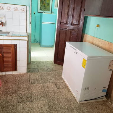 SE RENTA CASA DE 3 DORMITORIOS con PISCINA PEQUEña EN LA PLAYA DE GUANABO. 54026428 POR WHATSAPP - Img 115797398