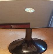 Mesa de comedor ovalada cristal negro - Img 46092547