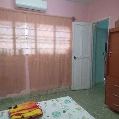 $10.500usd CON TODO Y $8500usd  VACÍA. En venta casa puerta de calle  independiente en Guanabacoa. EL Roble - 6/10