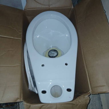 Puerta nueva, cocina de 4 hornillas y juego de baño - Img 124027463