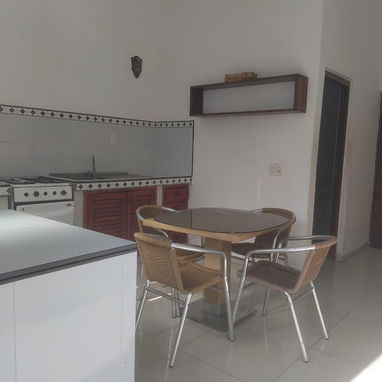 Casa en Guanabo con piscina y 5 habitaciones climatizadas - Img 99188564