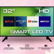 Smart TV Vision de 32 pulgadas con cajita interna y soporte a la pared - Img 56786189