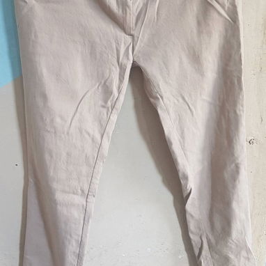 Venta de garaje Todo en perfecto estado y cositas nuevas ☺️ No te quedes sin preguntar - 6/10