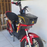 Bicimoto Eléctrica TOPMAQ EVOLUTION 2025 de uso superior cuidada! - Img 56982977