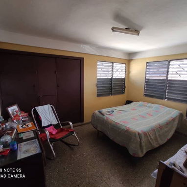 Venta de casa ubicada en Lawton - 4/10