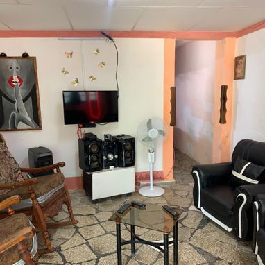 *$15.000usd SIN AJUSTE. CON TODO  DENTRO INCLUYENDO MOTO ELÉCTRICA  PANEL SOLAR Y ECOFLOW. En venta  casa en Los Pinos , - 9/10
