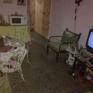 Vendo o permuto apartamento en Alamar, Enrejado zona 25 en un 4to.piso Consta de 2/4,Sala/Comedor/ Whatsap 58200460 - Img 116901327