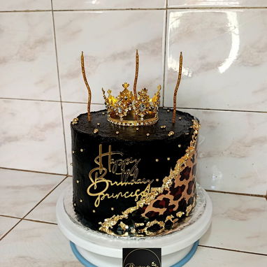 56145826En Sueños de Azúcar transformamos cada ocasión en un momento especial con pasteles y postres personalizados 🎂🍰 - Img 121405446
