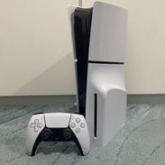 PLAY STATION 5 SLIM DE 1TB CON SU MANDO ORIGINAL - Img 57918939
