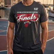 Pullover marca Fanatics talla M - Img 58042989