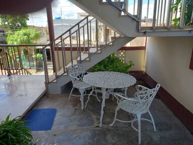 ♥️Renta casa en Santa Marta de 1 habitación,baño,agua fría y caliente,TV, minibar, portal,a 10 min de la playa - Img 57506987