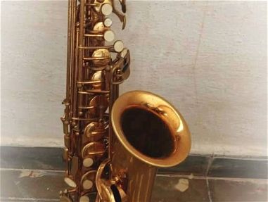 Excelente saxofón precio 6 mil pesos - Img main-image