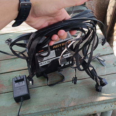 GANGA NUEVA!!!Fuente de poder 850W full modular CERTIFICADA 80PLUS ORO 80 USD - Img 127658110